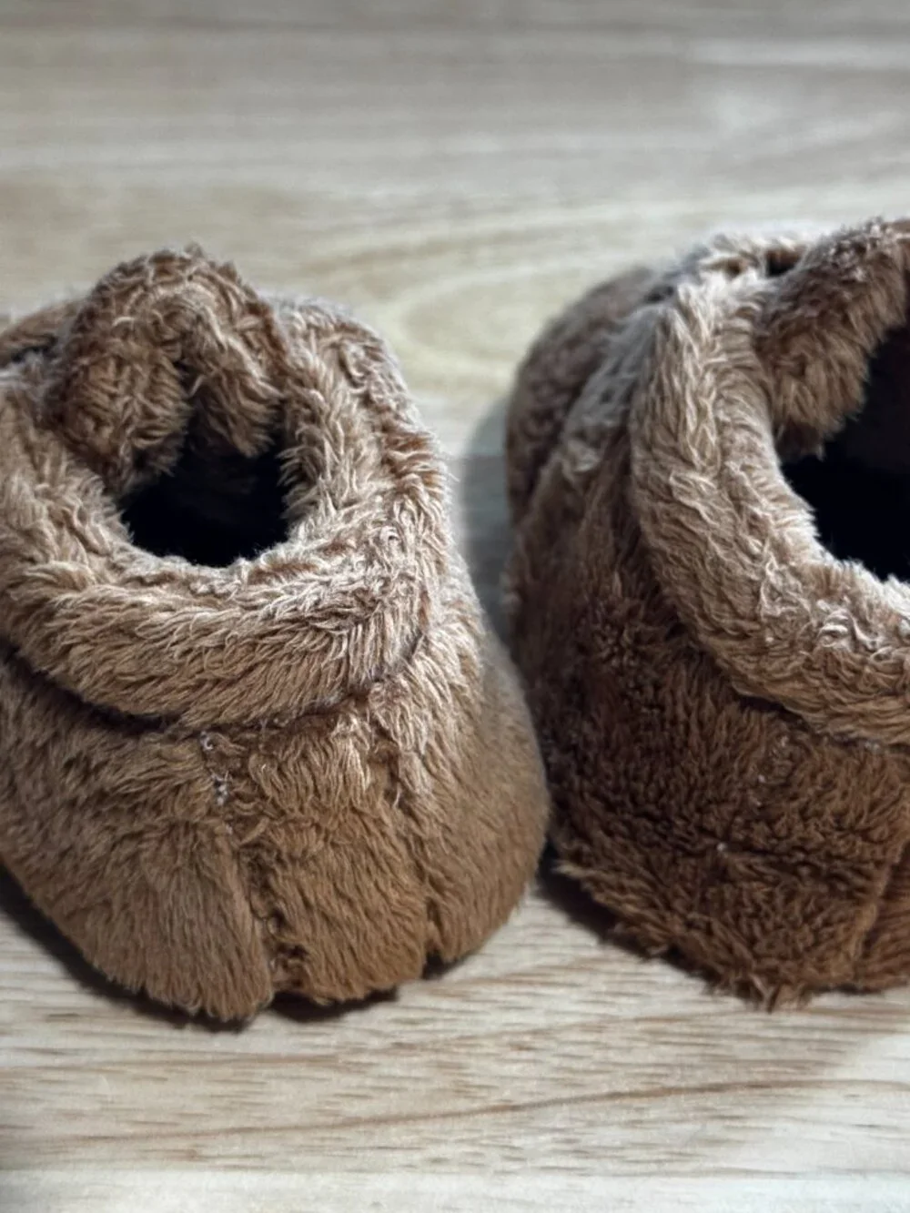 UGG Bixbee Baby Booties Chestnut Size 2/3 6-12M, Unisex, Cozy, Fall, Winter